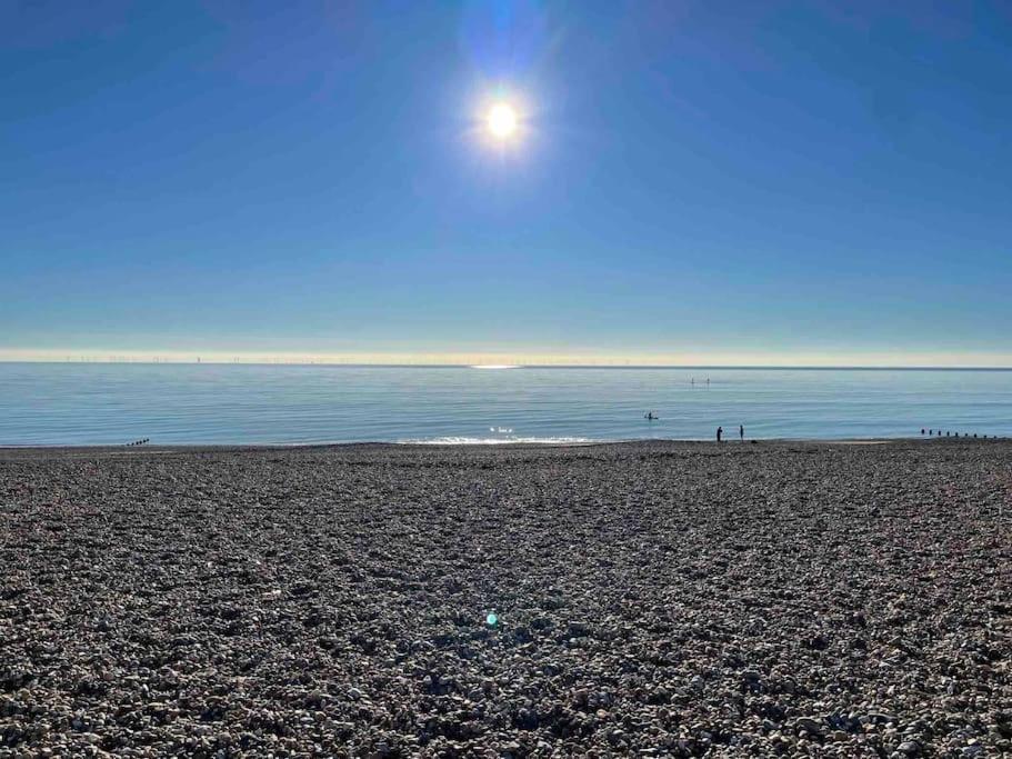 Scandi Beach Shoreham-by-Sea Kültér fotó